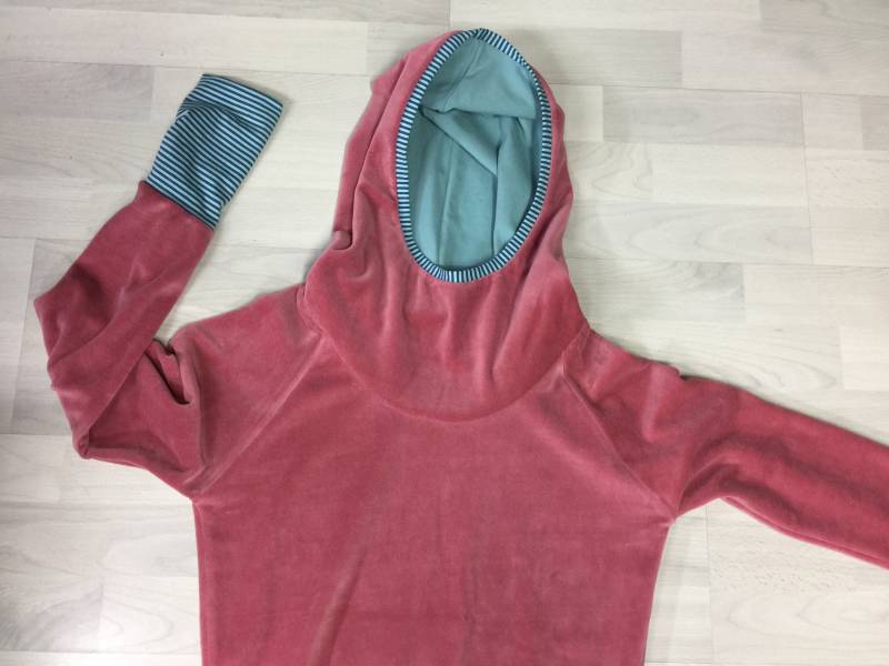 Nicky Hoodie, Kapuzenpulli Damen, Altrosa Nickypulli von bymeLieblingsstuecke