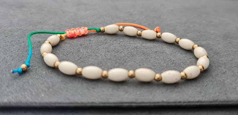 Oval Türkis Howlith Messing Kette Verstellbar Schiebeverschluss Perlen Schmuck Armband Fußkettchen, Stein Armband, Geschenke Für Mädchen, Mutter von bymemade