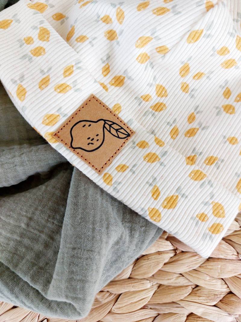 Hipster Beanie Mütze Mit Label/Patch Kind Baby Zitrone Geburt Geschenk Personalisierbar Namen von bymini20