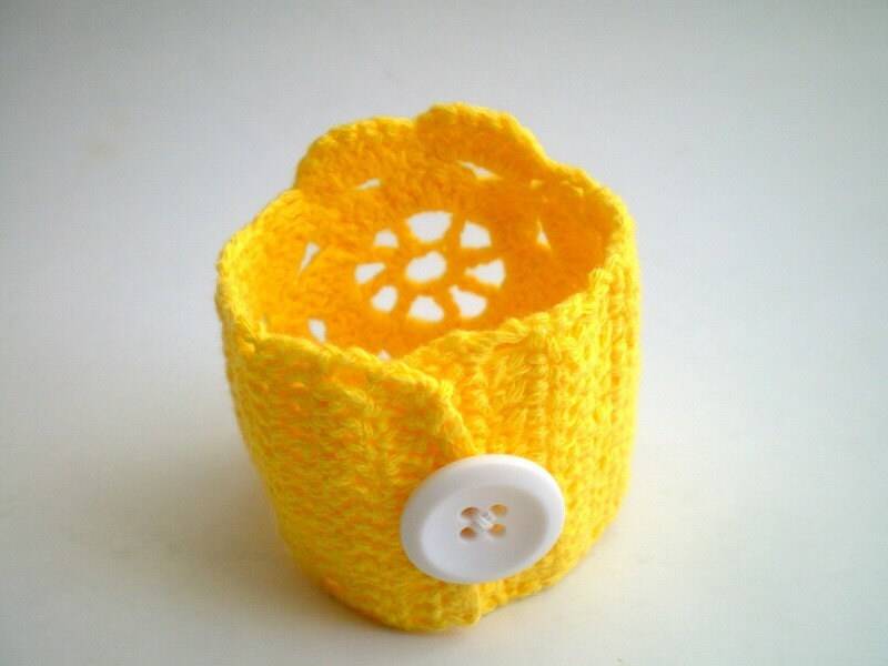 Crochet Lace Manschette Armband in Gelb von bysweetmom