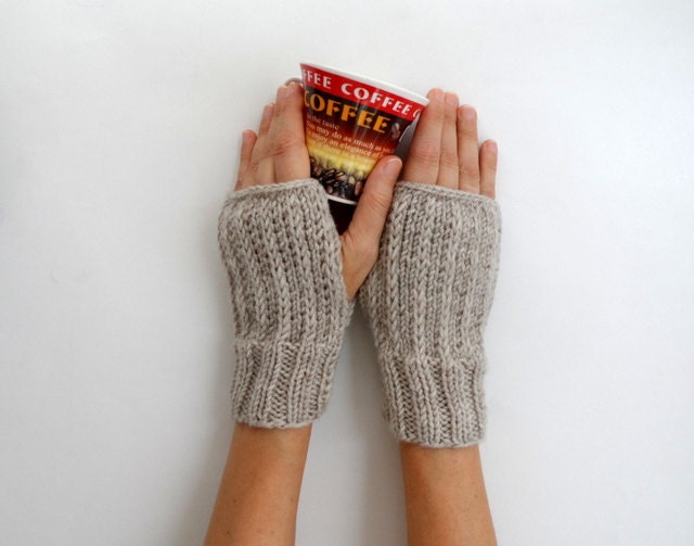 Fingerlose Handschuhe in Oatmeal Beige, Winter Accessoires von bysweetmom