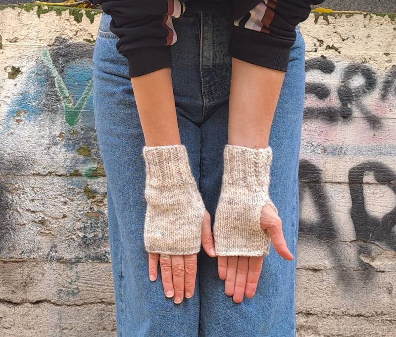 Handgestrickte Fingerlose Handschuhe, Gestrickte Gemischte Haferflocken-Wollhandschuhe von bysweetmom