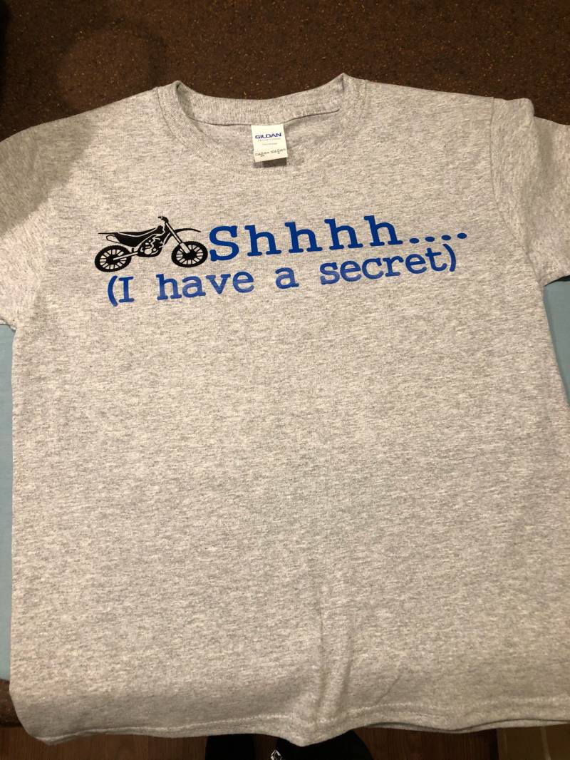 Großer Bruder Shirt, Schwangerschaft Offenbaren, Großer Bruder, Große Schwester, Geschwister Schwangerschaft, Ankündigung, Neues Baby von cHcVinyl