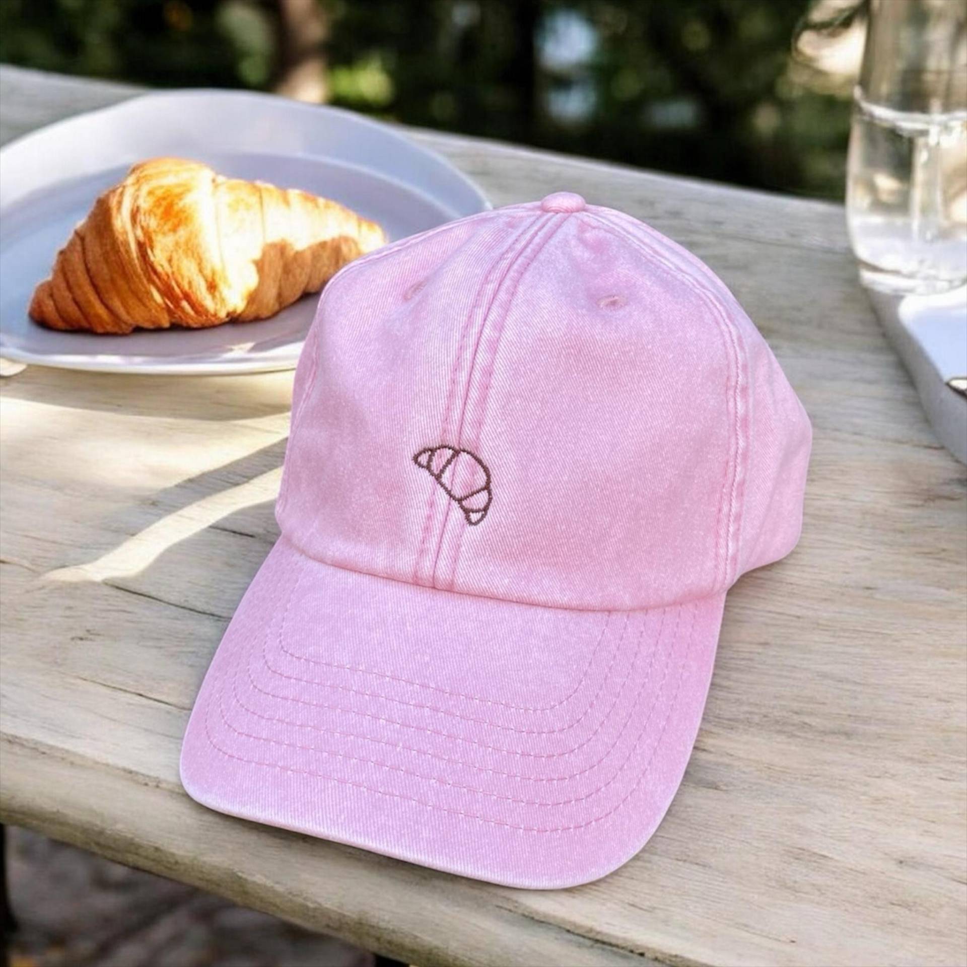 Cap Croissant von caepsy