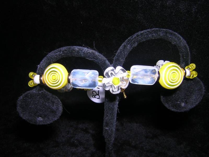 Sonnige Blumen-Perlenarmband | 19, 5 ZollB5 von caitlinsfairycircle
