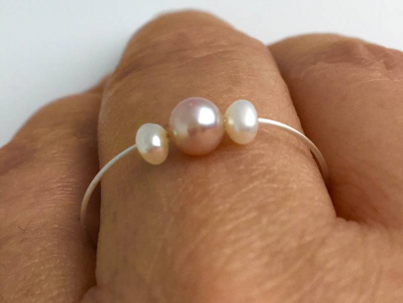 Dainty Pearl Ring. White & Rose Freshwater Pearls On A Wire Of Silver. Stackable von cakecandleholder