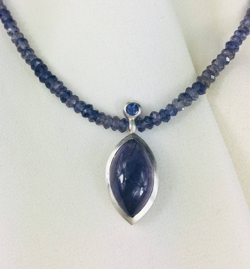 Iolite Necklace, With A Pendant Of Navy Blue Iolite & An Cabochon von cakecandleholder