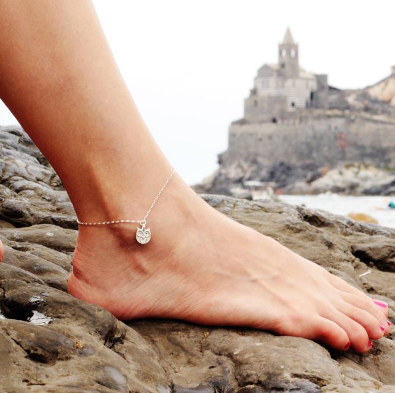 Handgefertigtes Verstellbares 925Er Silber Fußkettchen Mit Eulen-Anhänger von calcagninigioielli