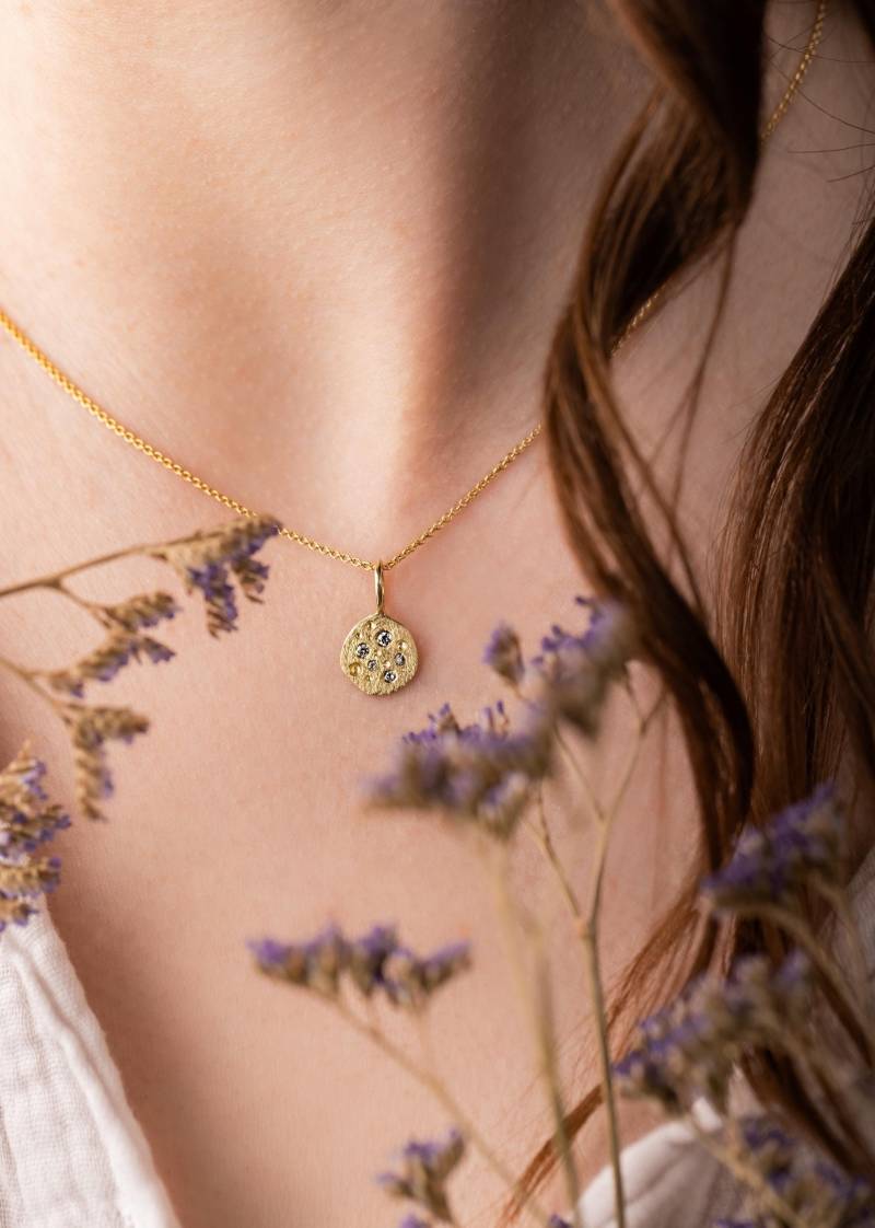 Anhänger "Night Sky' 585 Gelbgold Diamant, Diamanten, Sterne, Sternchen, Kettenanhänger Gold, Kette, Goldkette, Schön, Goldanhänger, Caliria von caliriaSchmuck