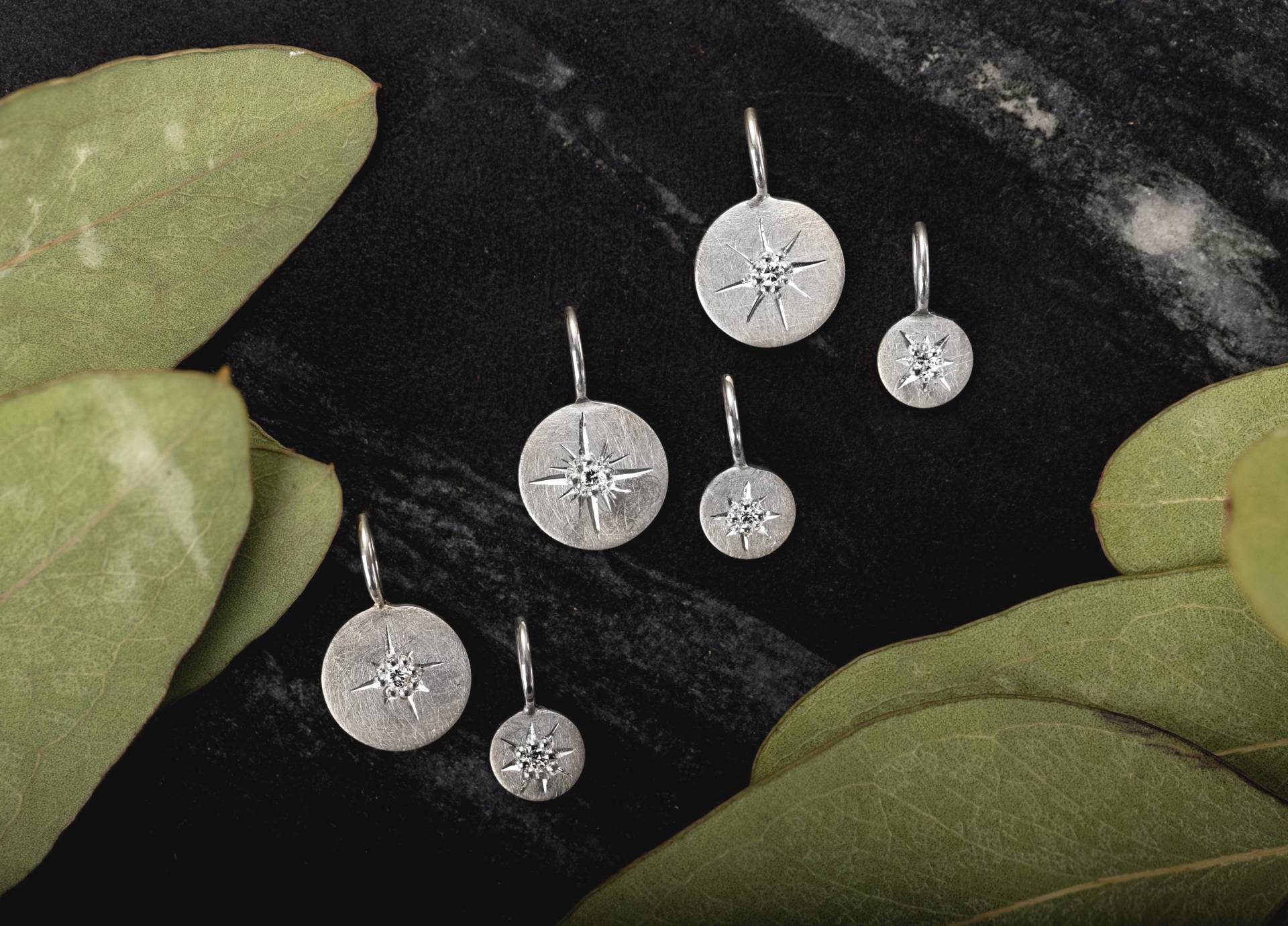 Anhänger "Star' 925 Silber Diamant, Sterne, Sternchen, Kettenanhänger, Silberkette, Diamantanhänger, Rund, Mini, Klein, Winzig, Caliria von caliriaSchmuck