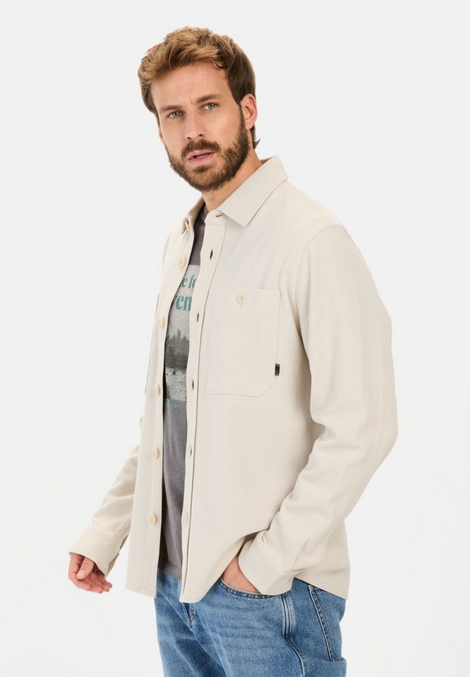 camel active Hemdjacke aus reiner Baumwolle Markenlabel von camel active
