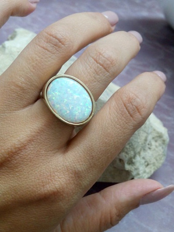 Breiter Labradorit Opal Ring, 14K Gold Filled Lünette von candybohojewelry