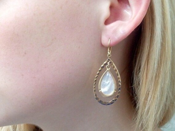 Gold Filled Mutter Der Perle Baumeln Ohrringe, Braut Hochzeitsschmuck von candybohojewelry