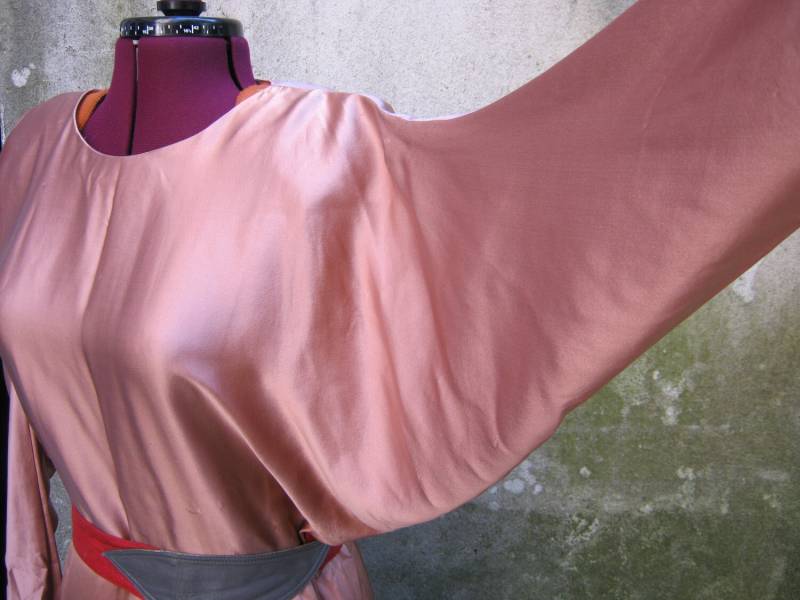 100% Seide Altrosa/Pfirsich Kleid Größe M Uk 12 100% Seide Altrosa/Pfirsich Kleid Größe M Uk 12 von cannycuriosities