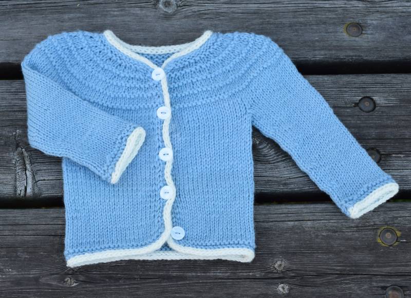 Baby Strickjacke Hellblau Gr. 62/68 Wolle Handarbeit von cantharellus