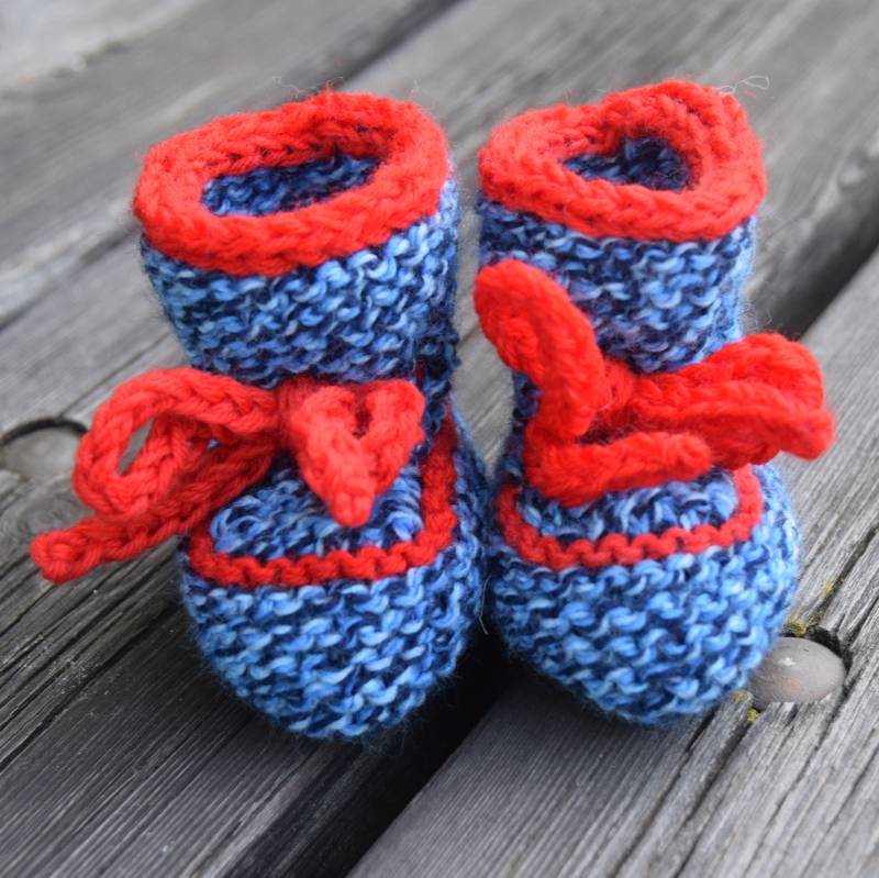 Babyschuhe Booties Gestrickt Bis 6 Monate Blau-Rot von cantharellus