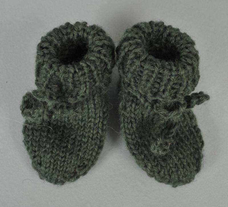 Babysocken Babyschuhe Jagdgrün Wolle 0-4 Monate von cantharellus