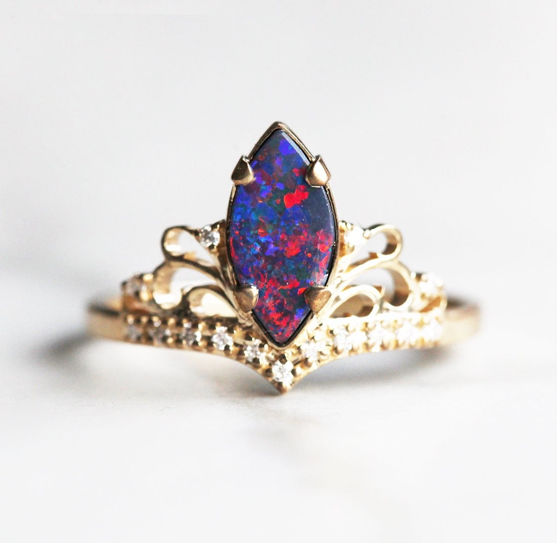 Opal Verlobungsring, Diamant Ring, Marquise Ring von capucinne