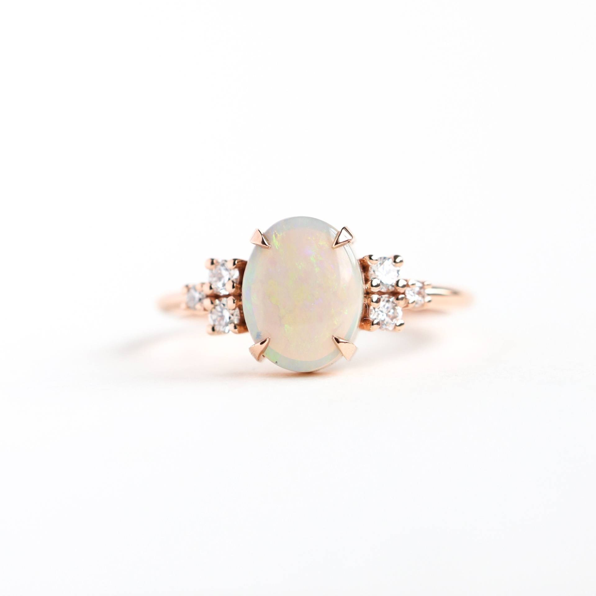 Ovaler Opalring, Opalring Mit Diamanten, Opaldiamantring, Diamant-Verlobungsring Opal, Gemischter Metall-Verlobungsring von capucinne