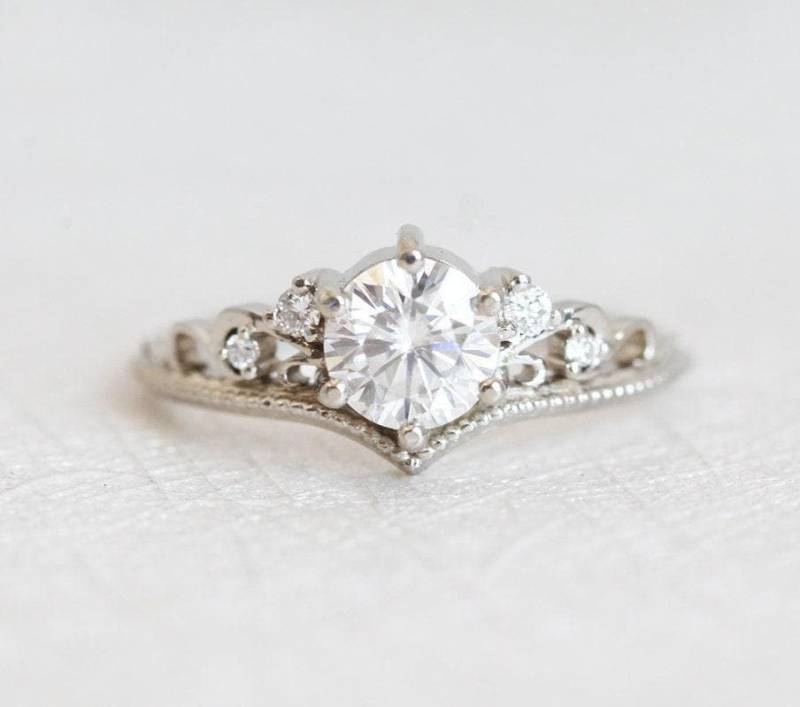 Vintage Moissanit Verlobungsring Set Diamant Akzent, 585Er Gold Vintage Moissanit Verlobungsring Set Diamant Akzent, 585Er Gold von capucinne