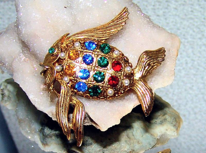 Bunte Vintage Strass Fisch Brosche Pin Bunte Vintage Strass Fisch Brosche Pin von capvintagetreasures