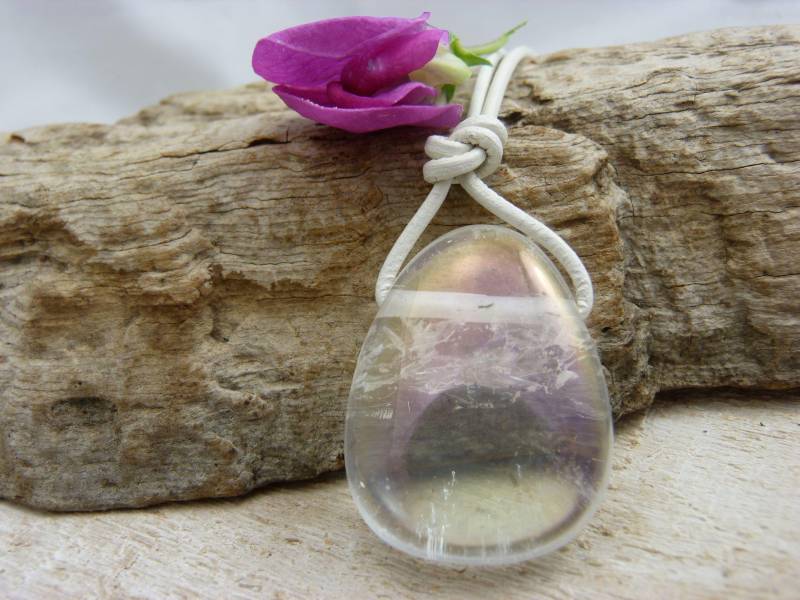 Angel Aura Halskette, Angelaura Cabochon Als Anhänger Natürlich, Geschenk Freundin Angel Aura Halskette, Angelaura Cabochon Als Anhänger Natürlich, Geschenk Freundin von caracoletta