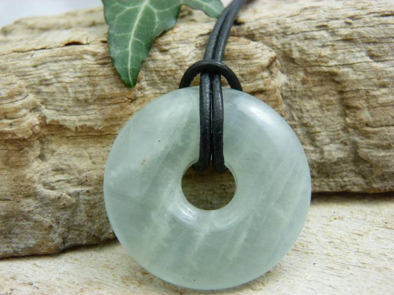 Aquamarin Donut Anhänger, Halskette Edelstein-Donut, Einzelstück von caracoletta