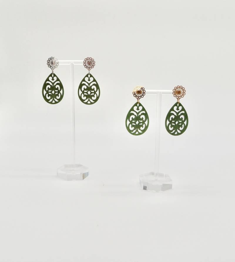 Einzigartige Statement Ohrringe Mit Resin-Ornament/Geburtstagsgeschenk Geschenkidee Freundin Trachtenschmuck /Leichte von carinomiojewellery