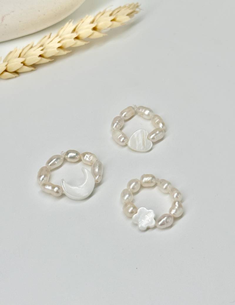 Einzigartige Und Handgemachte Süßwasserperlen-Ring in Weiß/Geschenkidee Frau Ostergeschenk Valentinstagsgeschenk Muttertagsgeschenk von carinomiojewellery