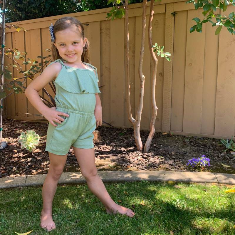 Baby Mädchen Romper, Kleinkind Strampler, Leinen Strampler Grün von carkendesign