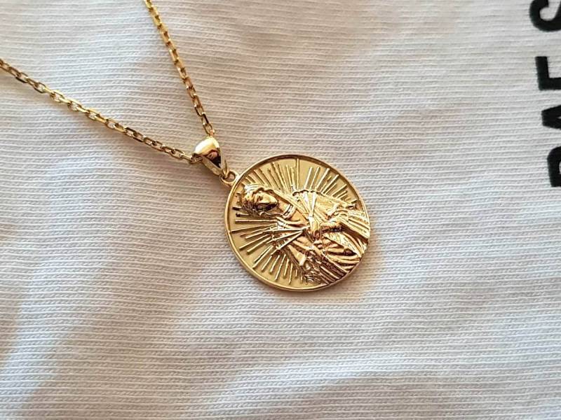 14K 18K Gold Gesegnete Jungfrau Maria Muttergottes Anhänger Halskette Für Frauen von carredorj