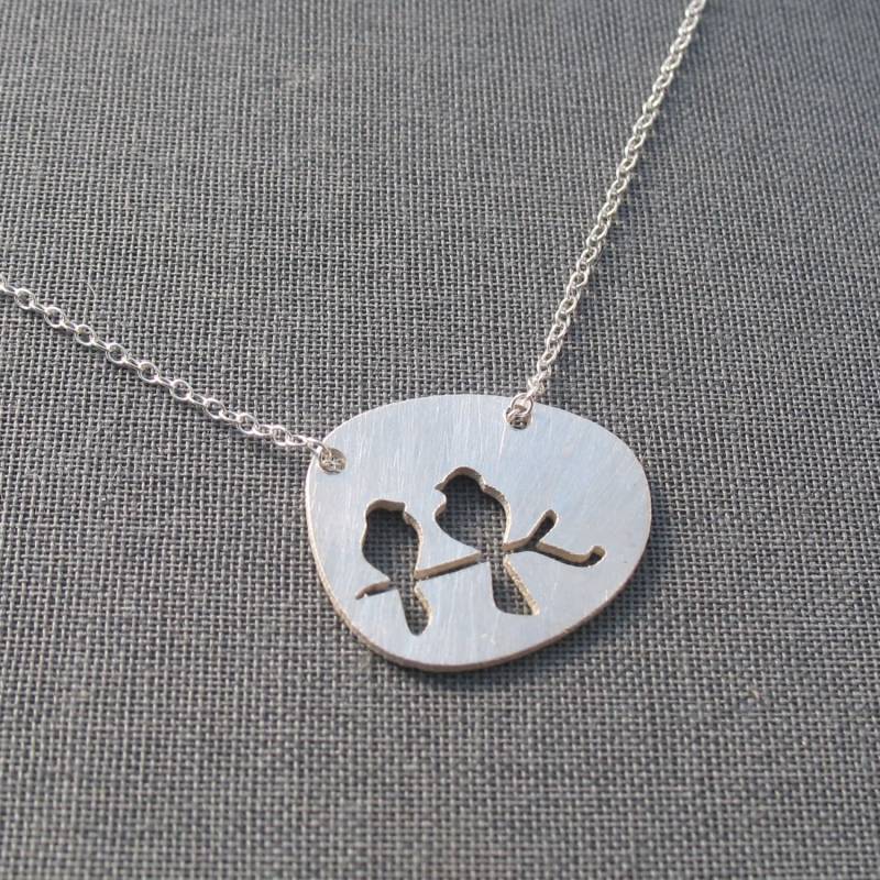 Muttertag - Geschenk Für Sie Mutter Halskette Mama Push Kind Vogel von carriesaxl