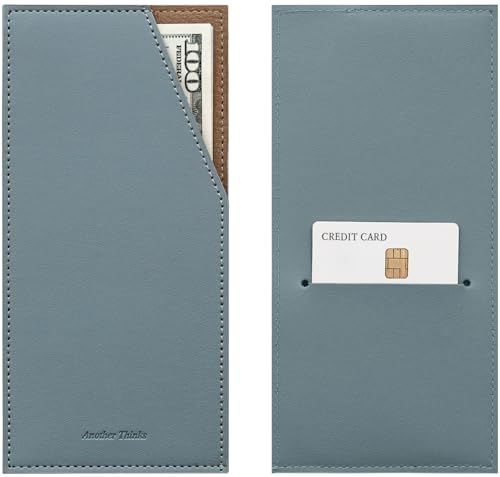 Carrotez Cash Card Envelope Variation, Nebelblau, Minimalistisch von carrotez