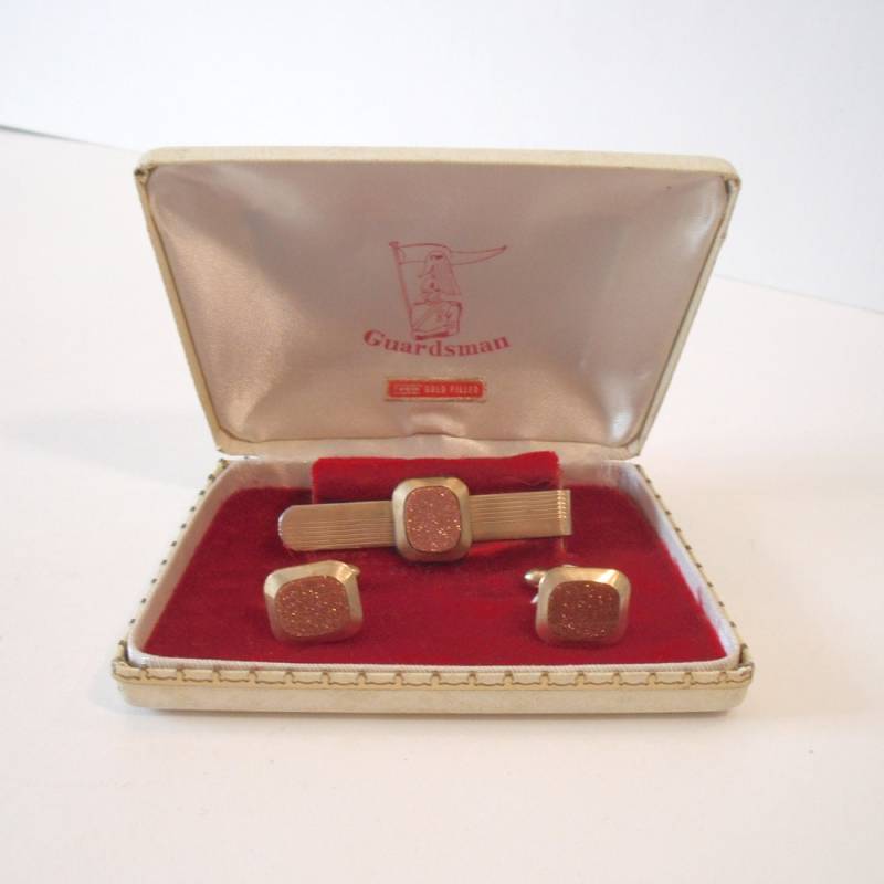 Vintage Guardsman Gold Gefüllt Goldstone Manschettenknöpfe Und Krawatte Bar von casaDelRocko