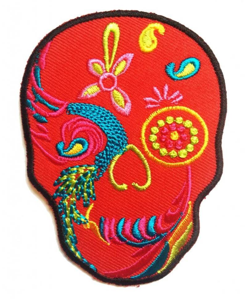 Aufnäher/Bügelbild - Totenkopf Modern Skelett Rot 6.5 X 9 cm Patch Aufbügler Applikationen Zum Aufbügeln Applikation Patches Flicken von catchthepatch