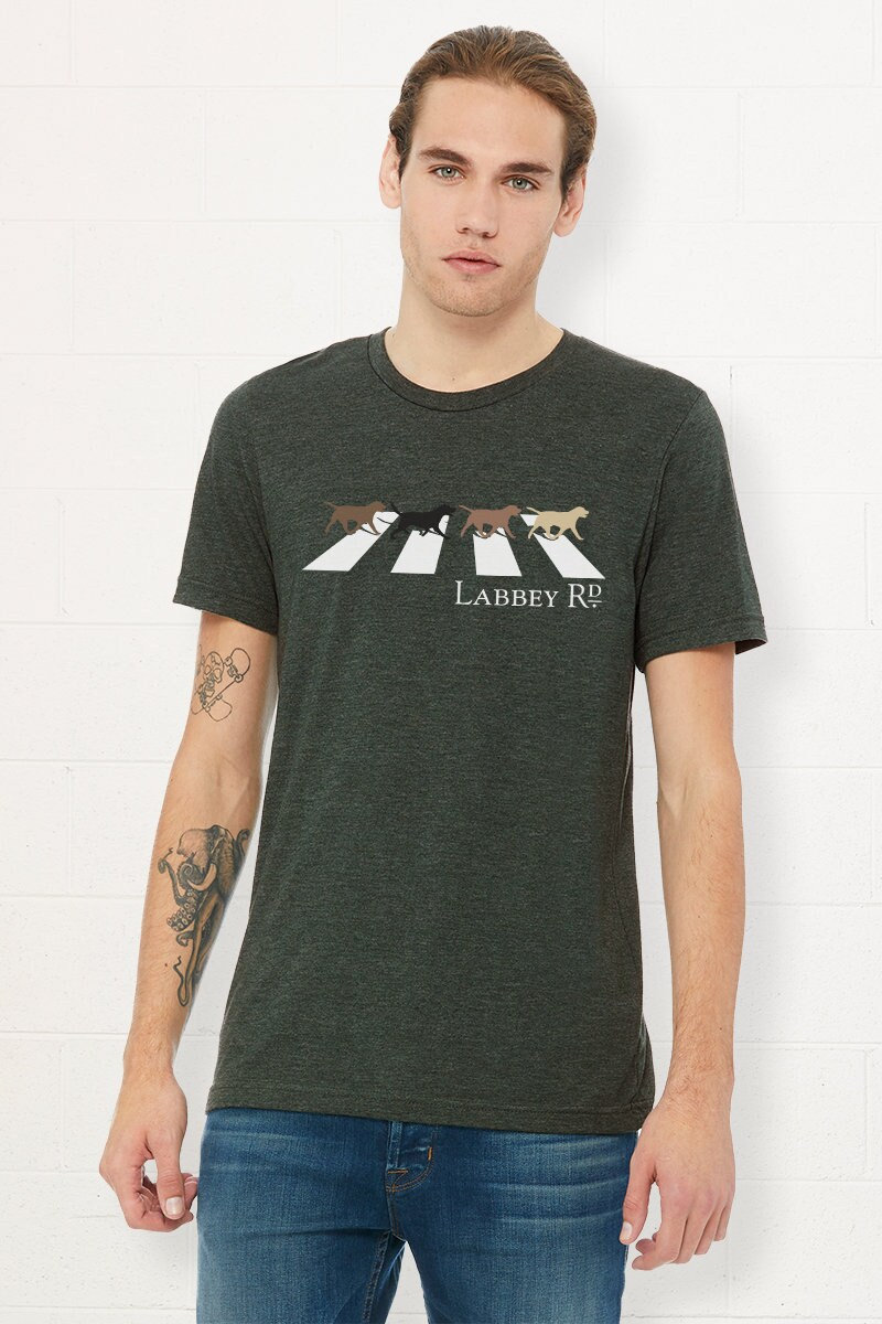 Labbey Rd.® T-Shirt | Beatles Abtei Straßen-Wortspiel-Shirt Für Labrador-Liebhaber Herren von catsdogsrock