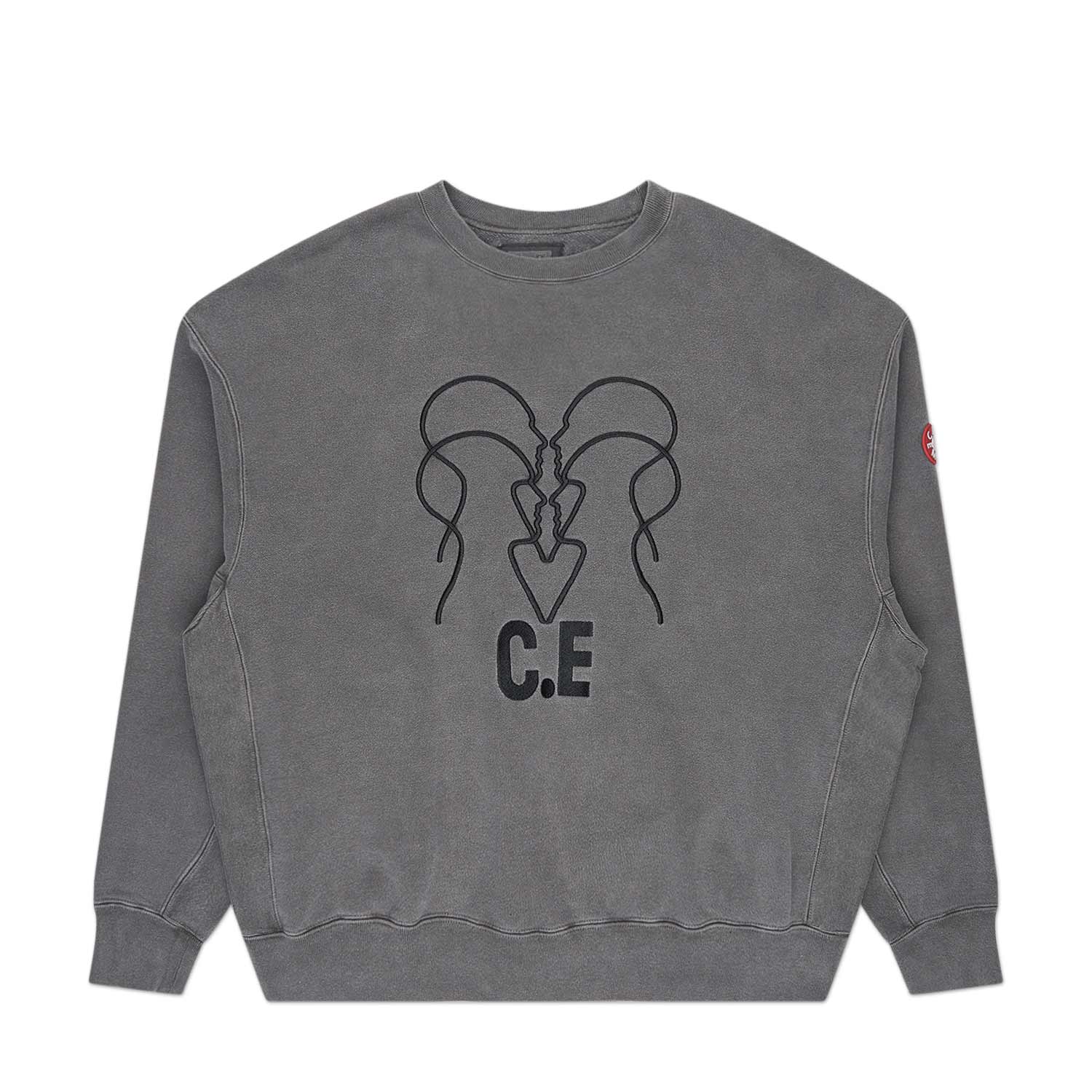 cav empt overdye wb headsx4 c.e crew neck (charcoal) von cav empt