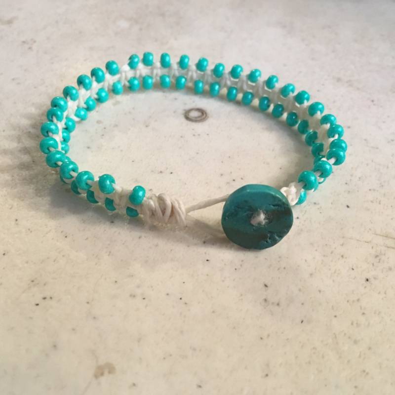 Creme Armband - Türkis Saatperlen Makramee Schmuck Mode Trendy Perlen Knopf von cdjali