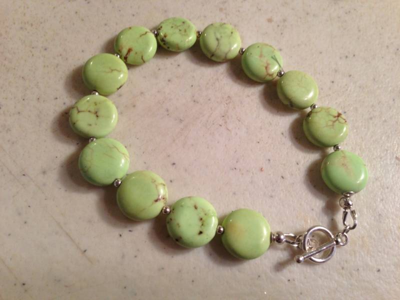 Grünes Armband - Magnesit Edelstein Schmuck Sterling Silber Perlen von cdjali