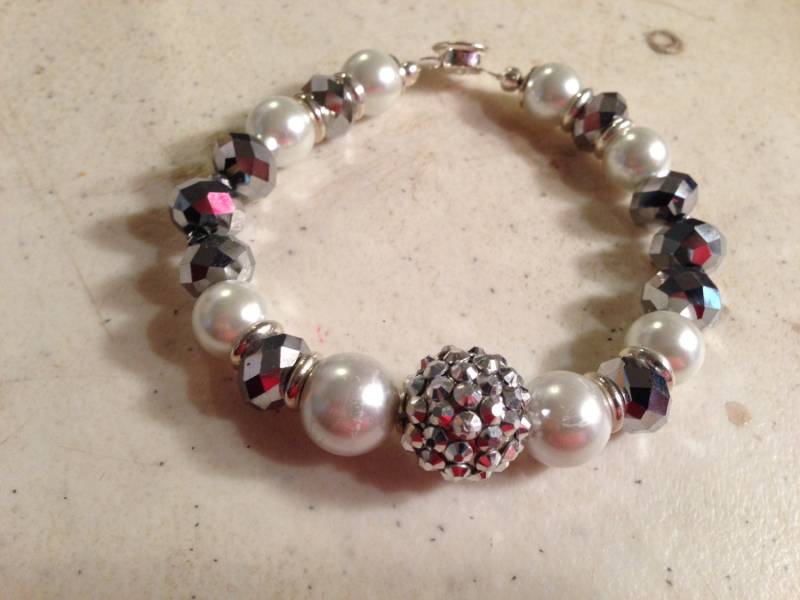 Kristall Armband - Silberschmuck Weißer Perlenschmuck Mod Perlen Boxverschluss Glasur Luxe von cdjali