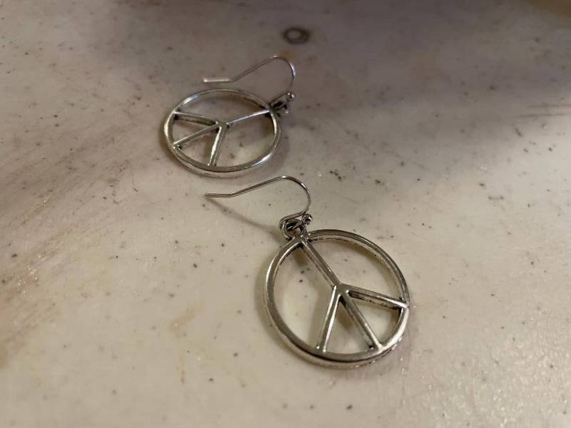 Peace Zeichen Ohrringe - Silber Schmuck Alltagsschmuck Baumeln Durchbohrt Symbol Rund von cdjali