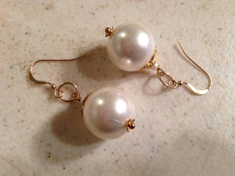 Perlenohrringe - Weißer Schmuck Hochzeit Braut Goldschmuck Baumeln Mode von cdjali