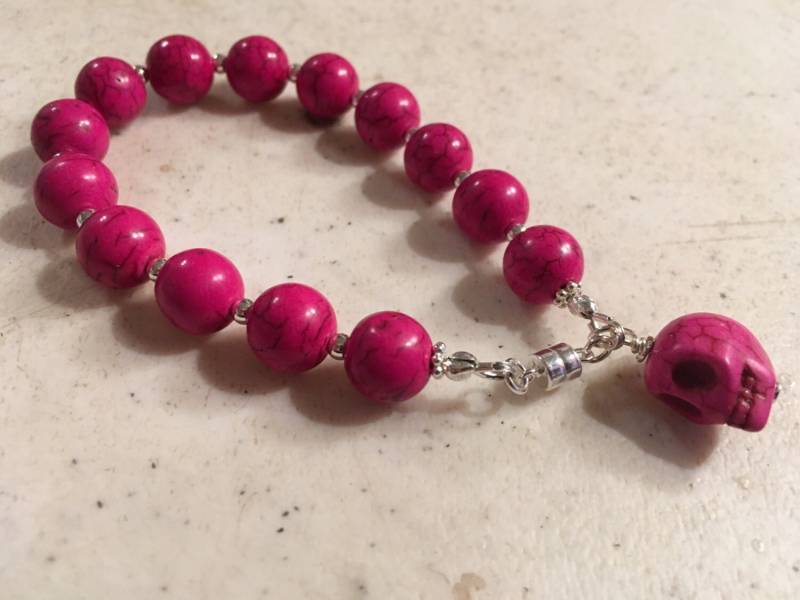 Türkis Armband - Hot Pink Howlith Schmuck Edelstein Sterling Silber Sugar Skull Anhänger Mode 19 cm Geschenk von cdjali