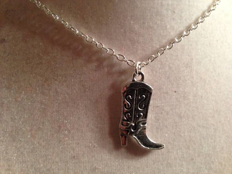 stiefelkette - Westernschmuck Rodeo Silberschmuck Kettenschmuck Anhänger Cowboy von cdjali