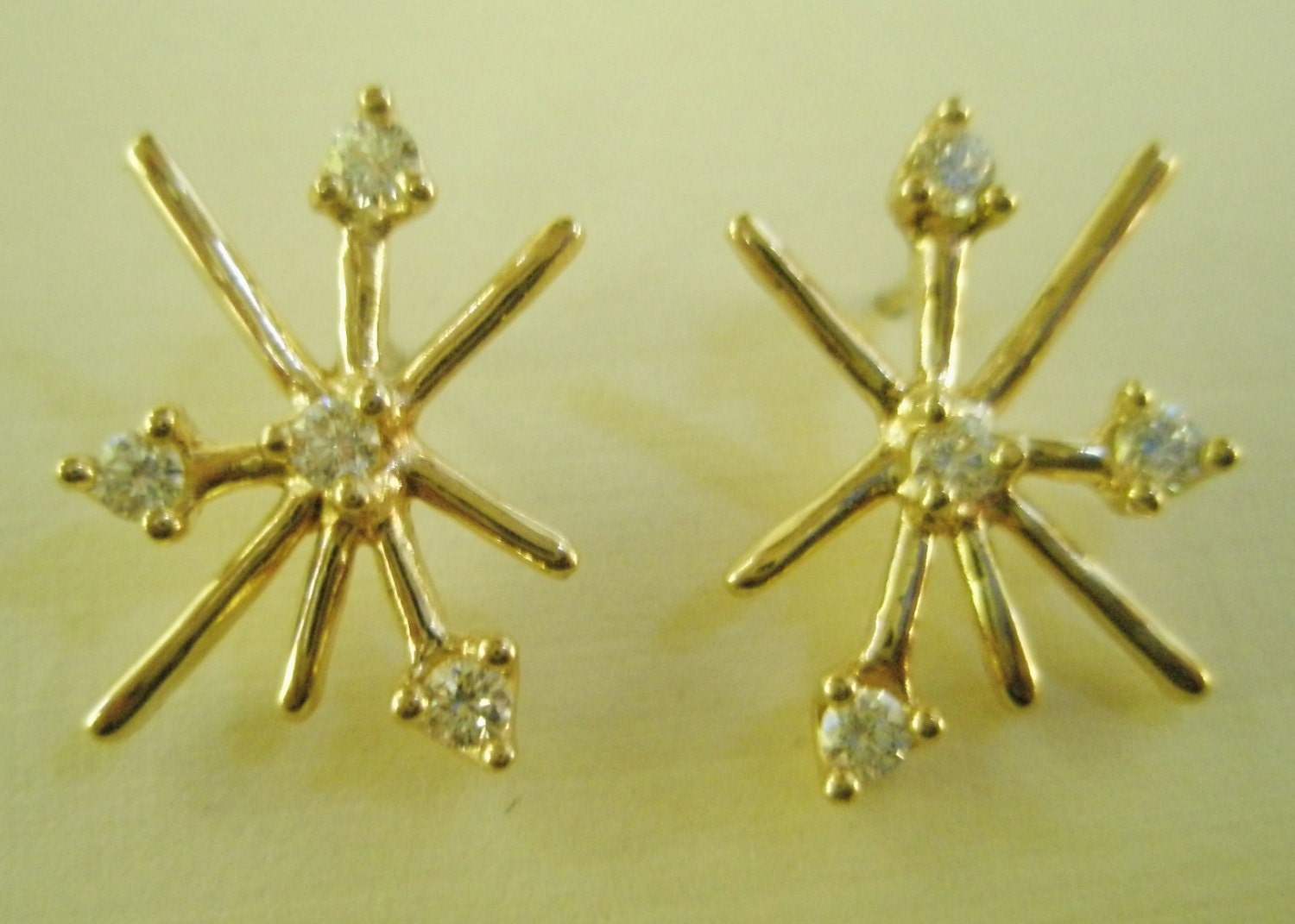 14 Karat Gold Diamant Sprüh Ohrringe 14 Karat Gold Diamant Sprüh Ohrringe von cedarislandartist
