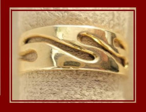 14 Karat Gold Wellen Design Band 14 Karat Gold Wellen Design Band von cedarislandartist