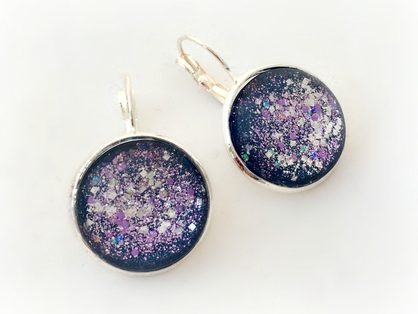 Runde Blaue Ohrringe, Winter Funkeln Glitzer Runde Blaue Ohrringe, Winter Funkeln Glitzer von celdeconail