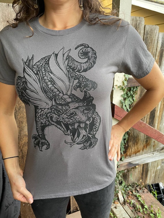 Dragon Warrior Tshirt Unisex Grinsen Knurren Grau Guardian Beschützer Kurzarm Polycotton S M. L, Xl 2X von celticfantasy