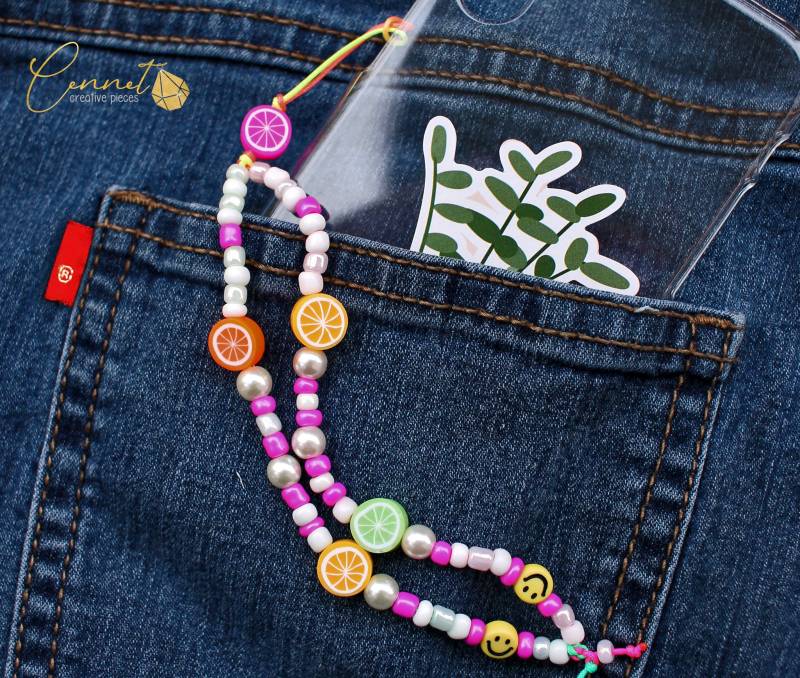 Sweet & Sour | Handy Kette Handykette| Perlen Vsco Pink Rocailles Bunt Mädchen Smiley Neon Früchte Polymer Clay Fruits von cennetcreative