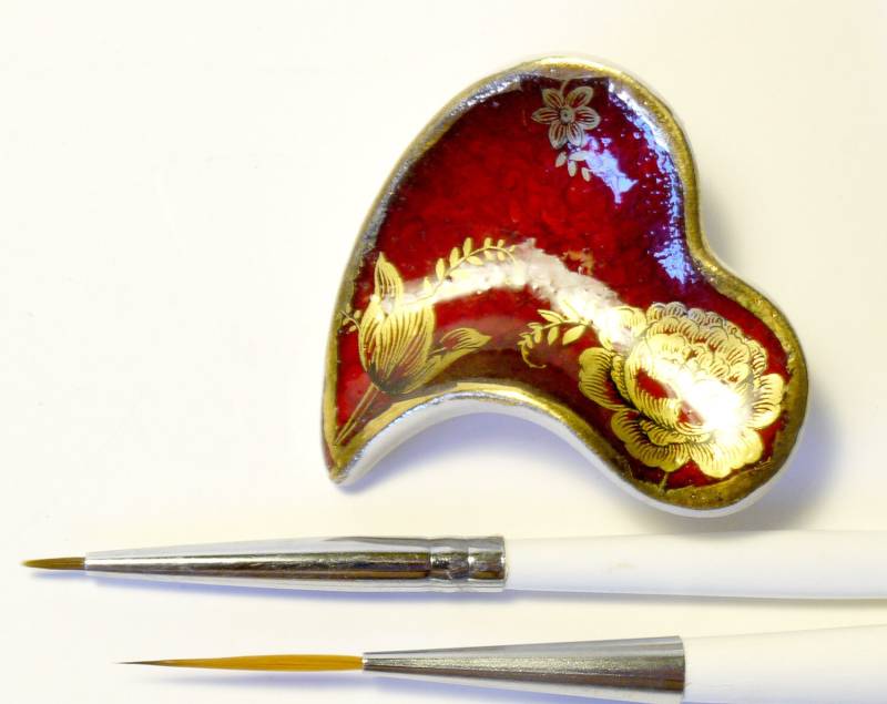 Das Crimson Heart Der Kaiserin Keramik Rot Einzigartige Handgefertigte Brosche von ceramicOZ